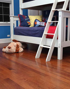 CMB_RES_Kids_Room_White_Bunk_Beds_1_LO_EOv1_HONEYCOMB_BRAZILIAN_CHERRY_FL11