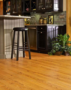 H_RES_Kitchen_Black_Stools_1_LO_EOv1_SOLID_HARDWOOD_OAK_BUTTERSCOTCH_F-15